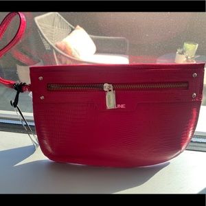 NWT Gorgeous fucsia clutch. Leather.